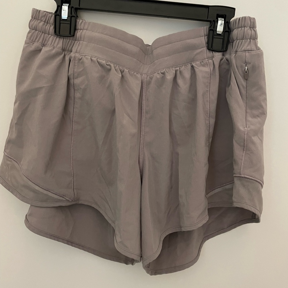 Never worn Lululemon shorts